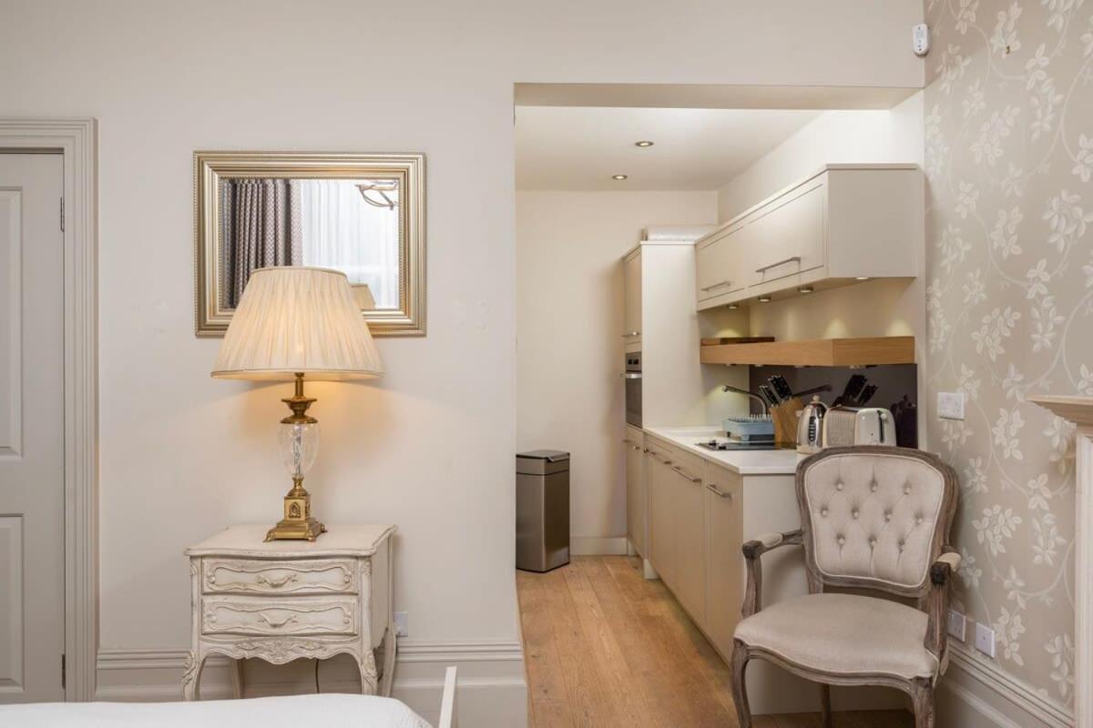 Charming Chelsea Studio Your Cozy Urban Retreat London Ngoại thất bức ảnh